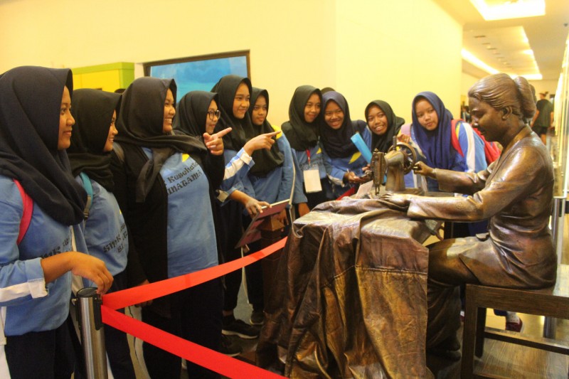 SMK Kesehatan Binatama Yogyakarta Ajak Siswa Kunjungi Museum