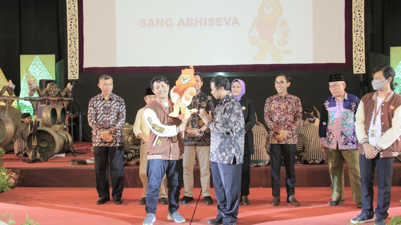 Mainkan Wayang Dengan Dalang Terbanyak, UMY Berhasil Pecahkan Rekor Dunia