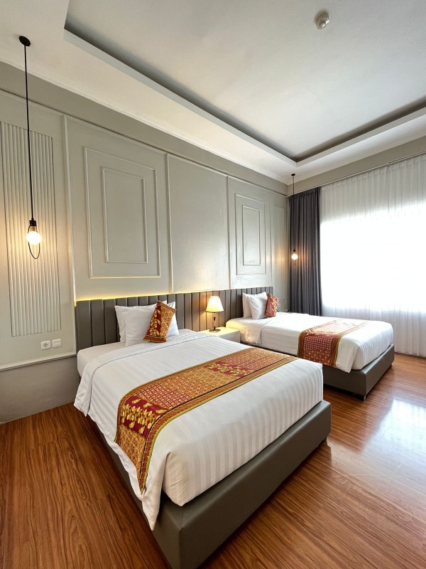 Promo Kamar Termasuk Pijat Refleksi: Pengalaman Luar Biasa di The Rich Jogja Hotel