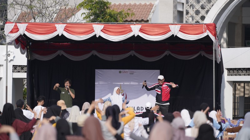 Semarakkan Milad Ke-43, UMY Gelar Senam bersama Guru, Siswa, dan Civitas Academica