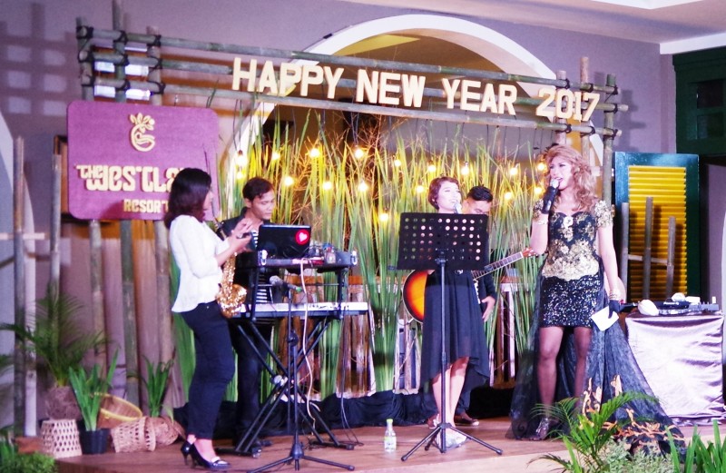 Kemeriahan Monochrome Reborn 2017 NYE Celebration di The Westlake Resort Yogyakarta